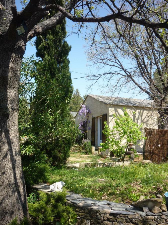 A Camera Di A Vigna Casta Luaran gambar